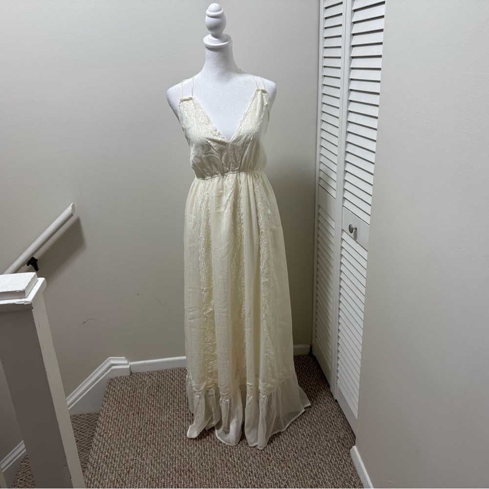 Forever 21 Cream Maxi Dress